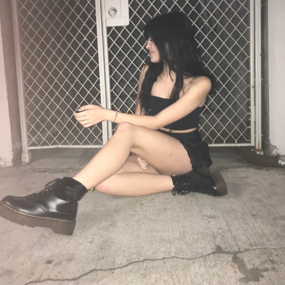 Meet your Posher, Hannah - Picture 1 of 1